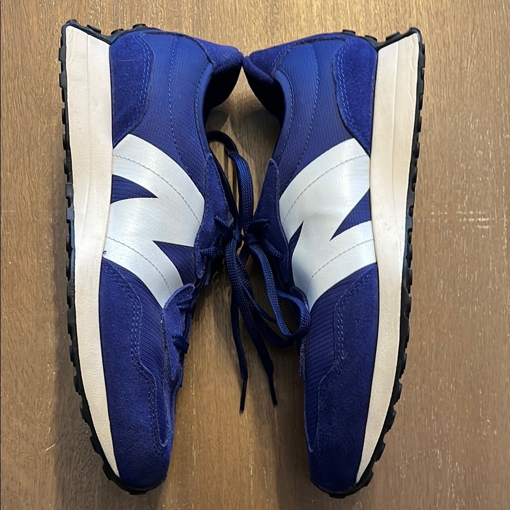 New Balance Navy Blue and White Men's Sneakers - Picture 2 of 7